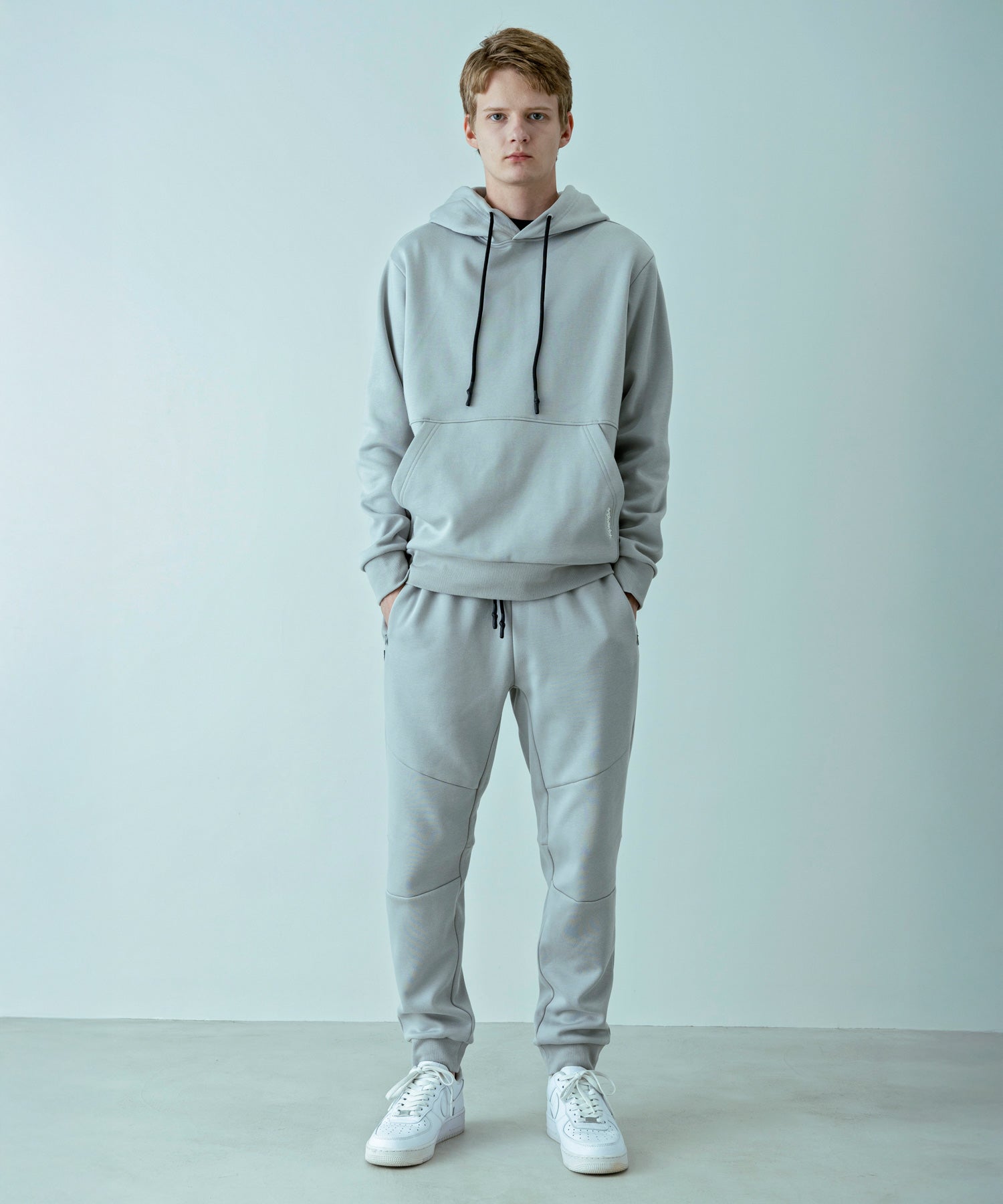 【MENS】HEAVY DUTY JOGGER SWEAT PANTS  ヘビーデューティー ジョガースウェットパンツ / +phenix(プラスフェニックス)