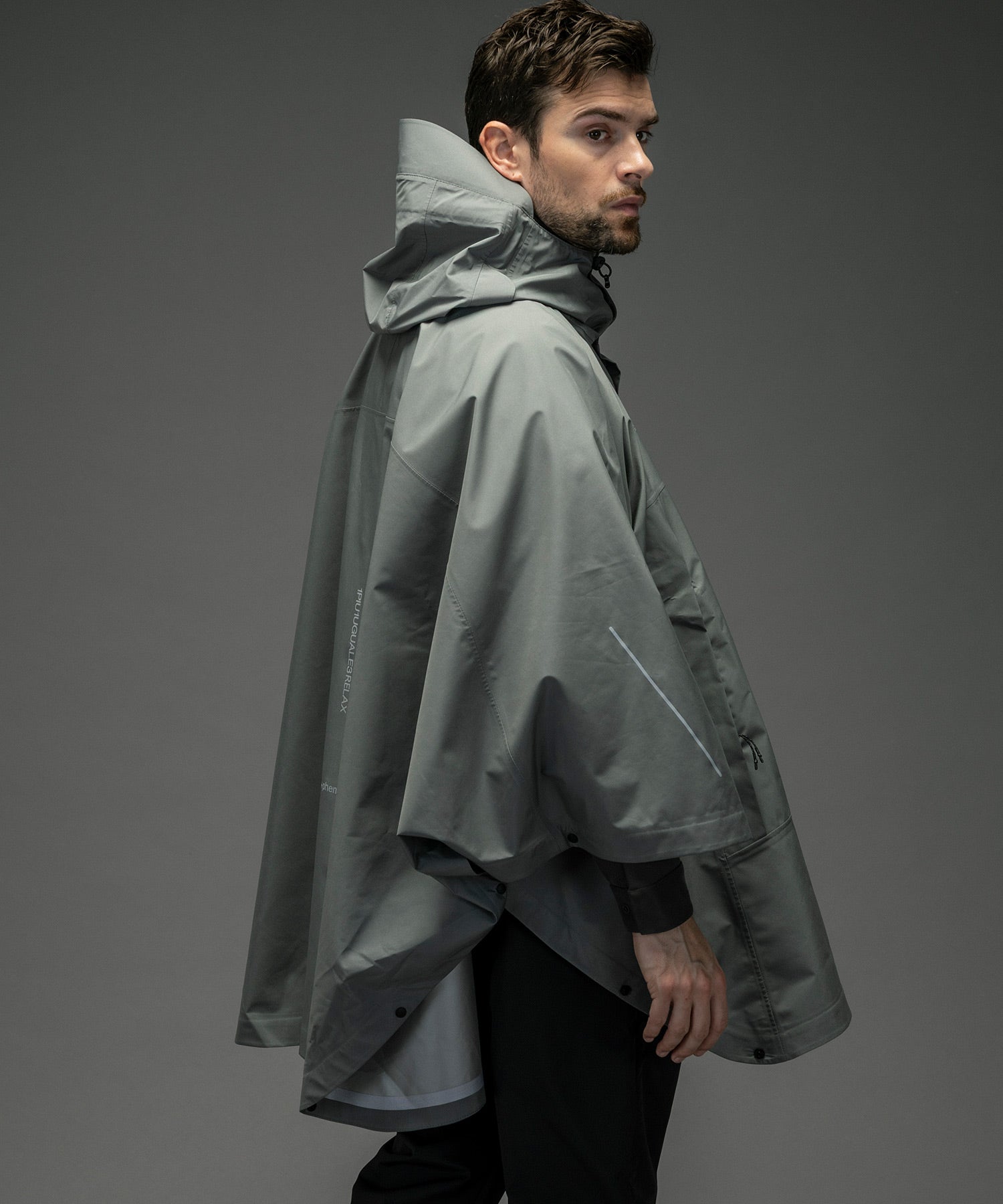 UTILITY PONCHO ユーティリティポンチョ / WINDSTOPPER プロダクト by GORE-TEX LABS
