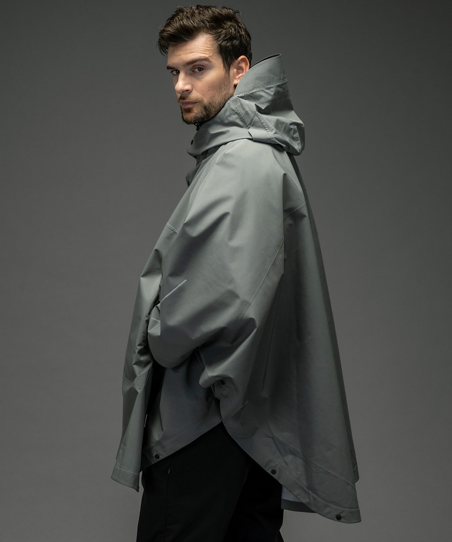 UTILITY PONCHO ユーティリティポンチョ / WINDSTOPPER プロダクト by GORE-TEX LABS