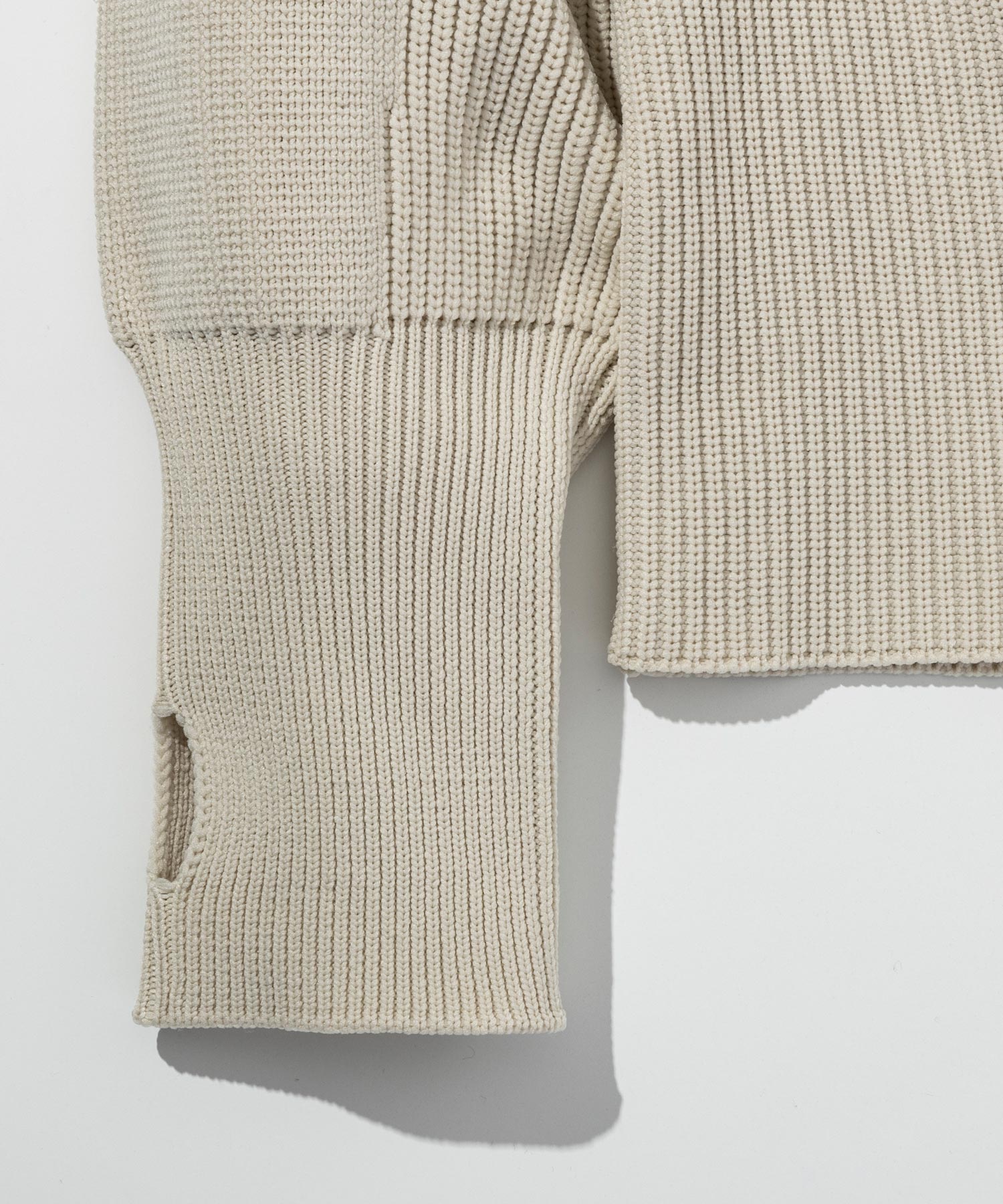 【MENS】HYBRID KNITTED LONG RIB PULL OVER  ハイブリッドニット ロングリブプルオーバー / +phenix(プラスフェニックス)