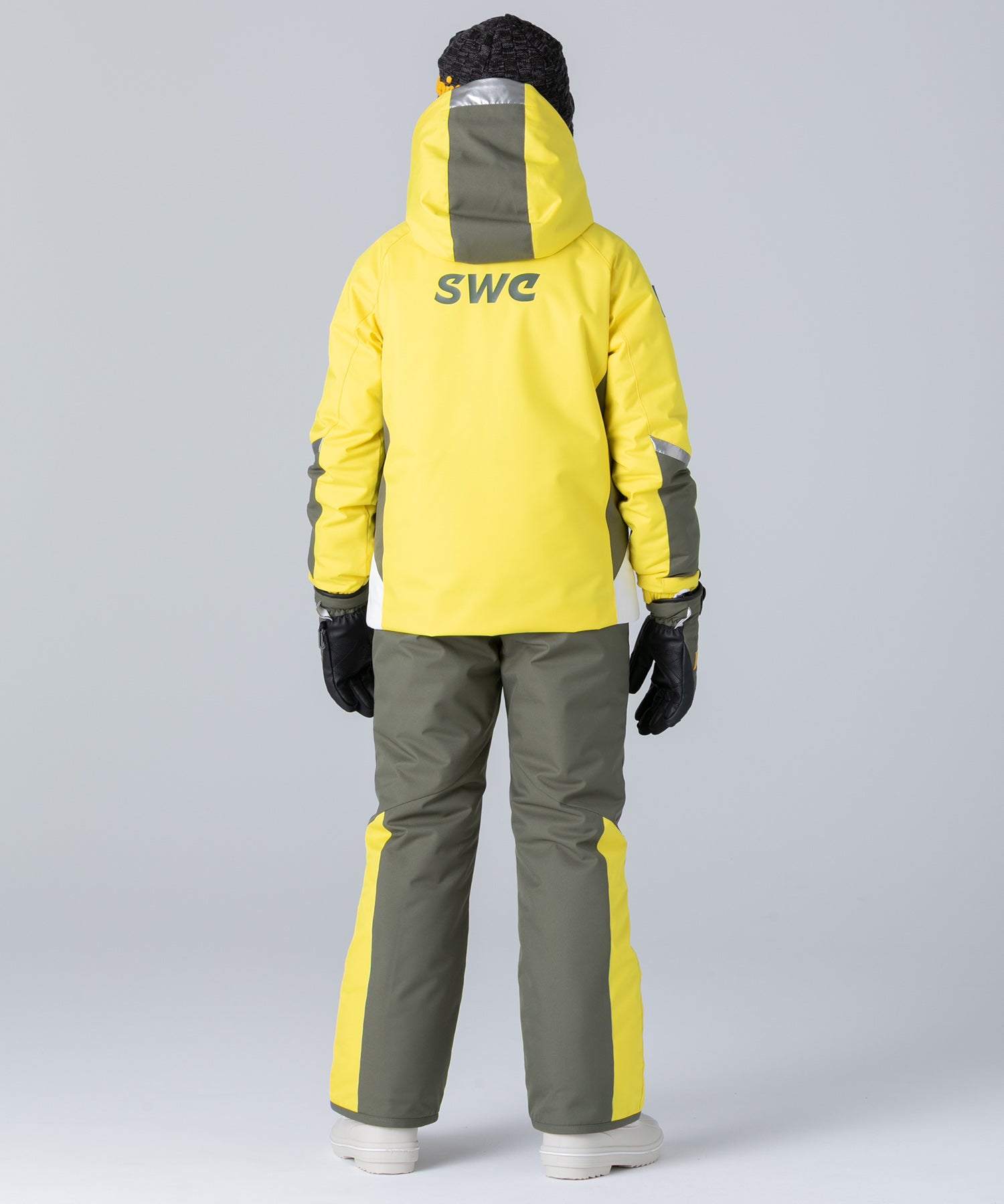 【KIDS/JUNIOR】Sweden Junior Two-piece スウェーデンジュニアツーピース / SWEDEN / 最大20cmサイズ調整可能 /phenixスキーウェア 25AW