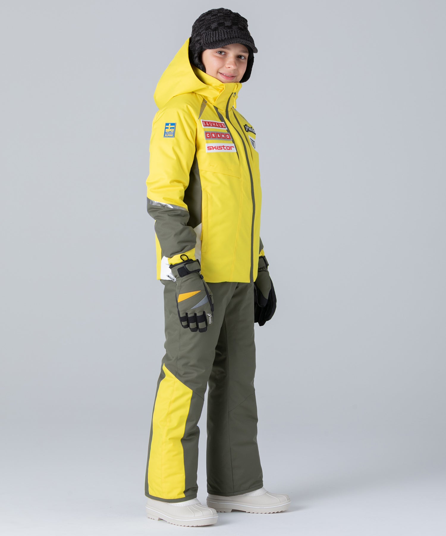 【KIDS/JUNIOR】Sweden Junior Two-piece スウェーデンジュニアツーピース / SWEDEN / 最大20cmサイズ調整可能 /phenixスキーウェア 25AW