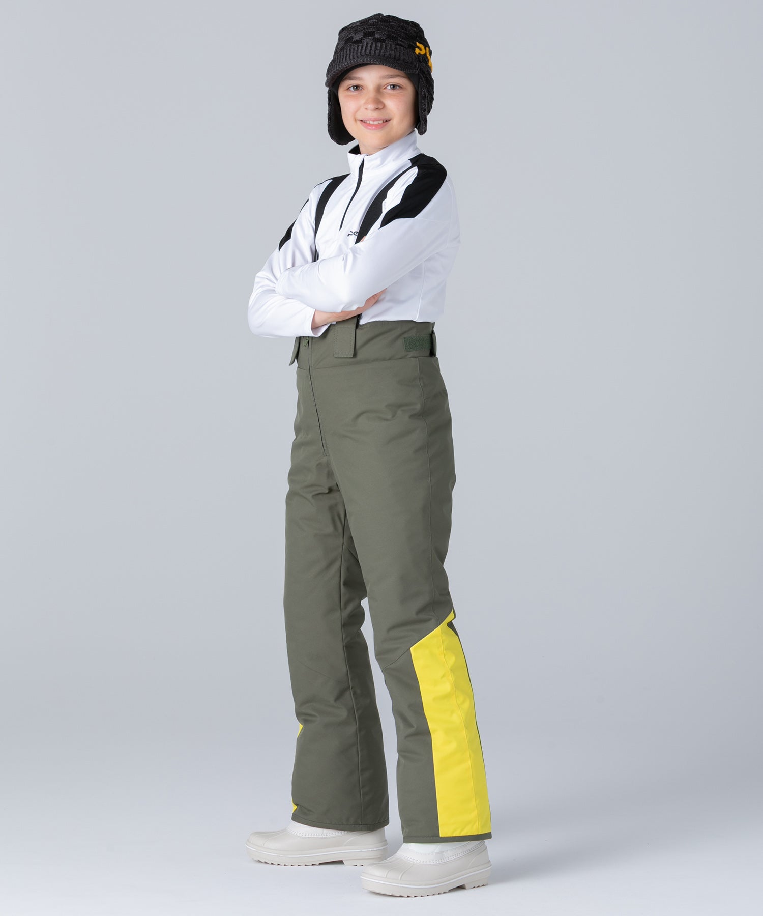 【KIDS/JUNIOR】Sweden Junior Two-piece スウェーデンジュニアツーピース / SWEDEN / 最大20cmサイズ調整可能 /phenixスキーウェア 25AW