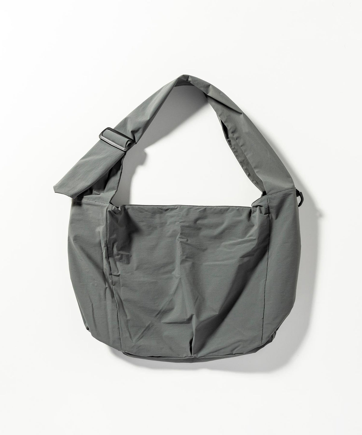【MENS】フロシキバッグ ≪ブラック・グレー・カーキ・オフブラック・オフホワイト≫ ショルダーバッグ Furoshiki bag / Karu-Stretch Taffeta II / アルクフェニックス