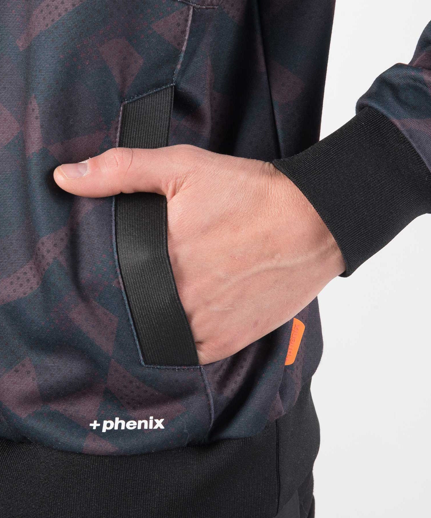【MENS】キルトスウェットプルオーバー Quilt Sweat Pullover テックウェア アーバンアウトドア 高機能ウェア +phenix(プラスフェニックス)