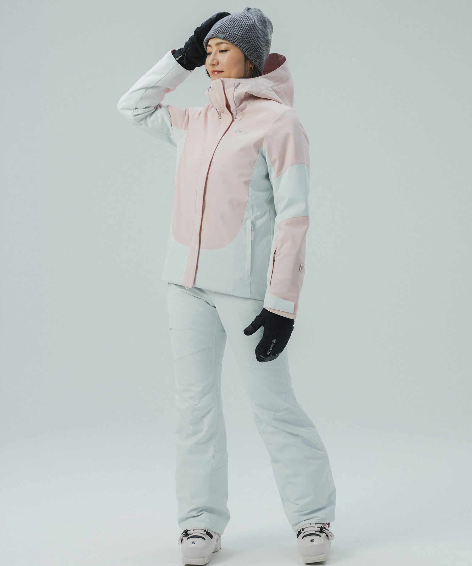 【10月上旬お届け予約商品】【WOMENS】ESSENTIAL SUITS / エッセンシャルスーツ / phenix スキーウェア 26AW / 2Piece