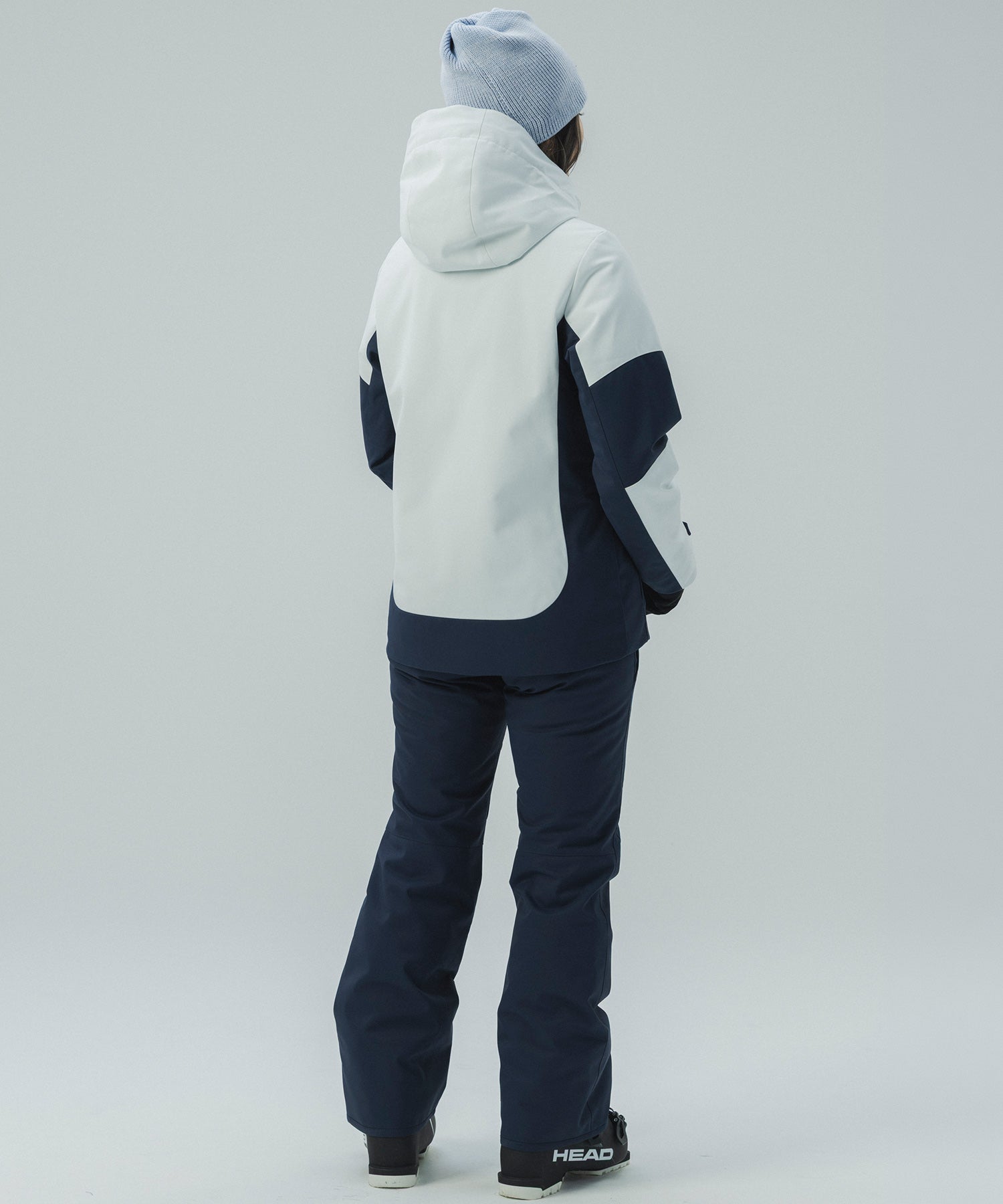 【10月上旬お届け予約商品】【WOMENS】ESSENTIAL SUITS / エッセンシャルスーツ / phenix スキーウェア 26AW / 2Piece