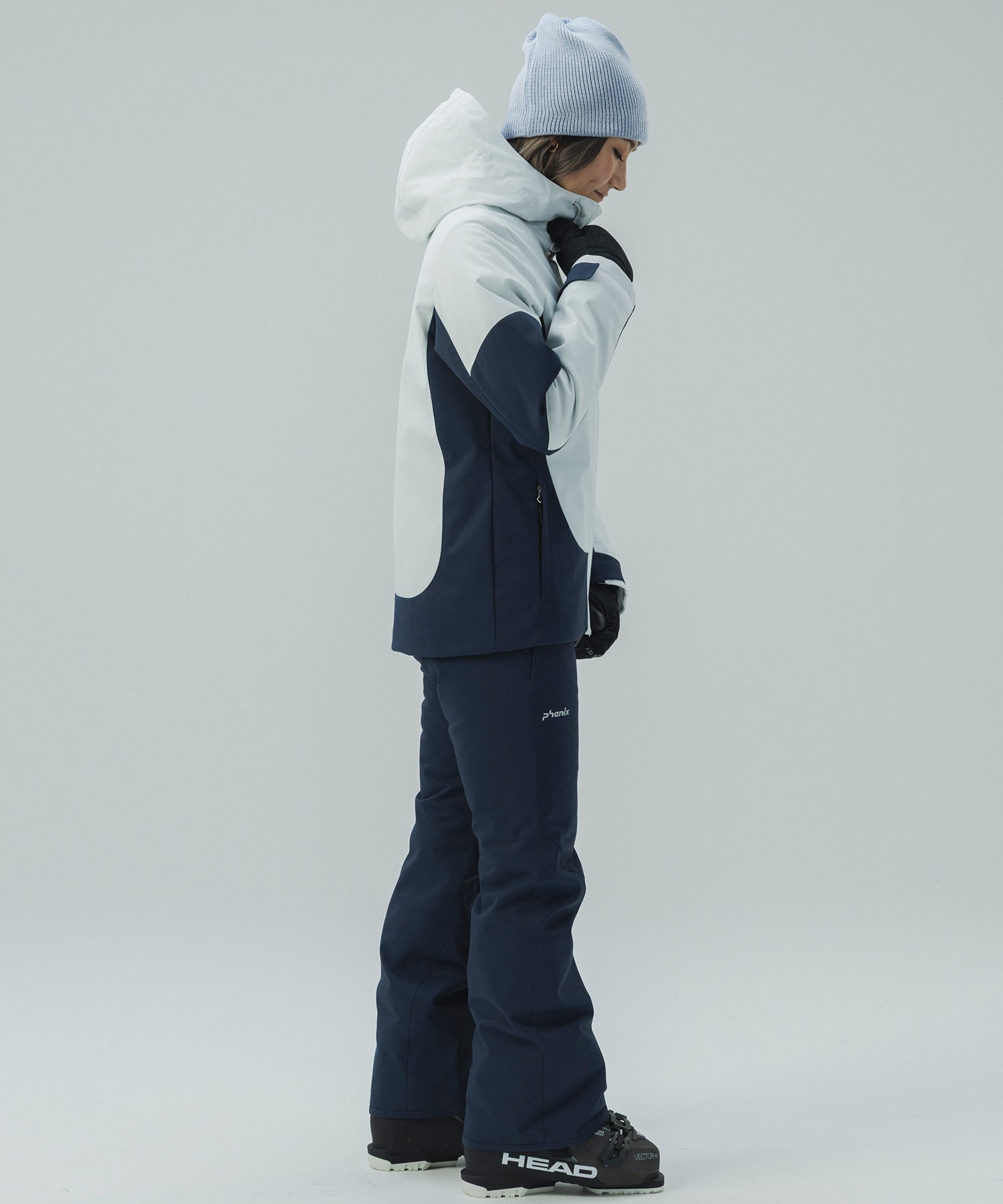 【10月上旬お届け予約商品】【WOMENS】ESSENTIAL SUITS / エッセンシャルスーツ / phenix スキーウェア 26AW / 2Piece
