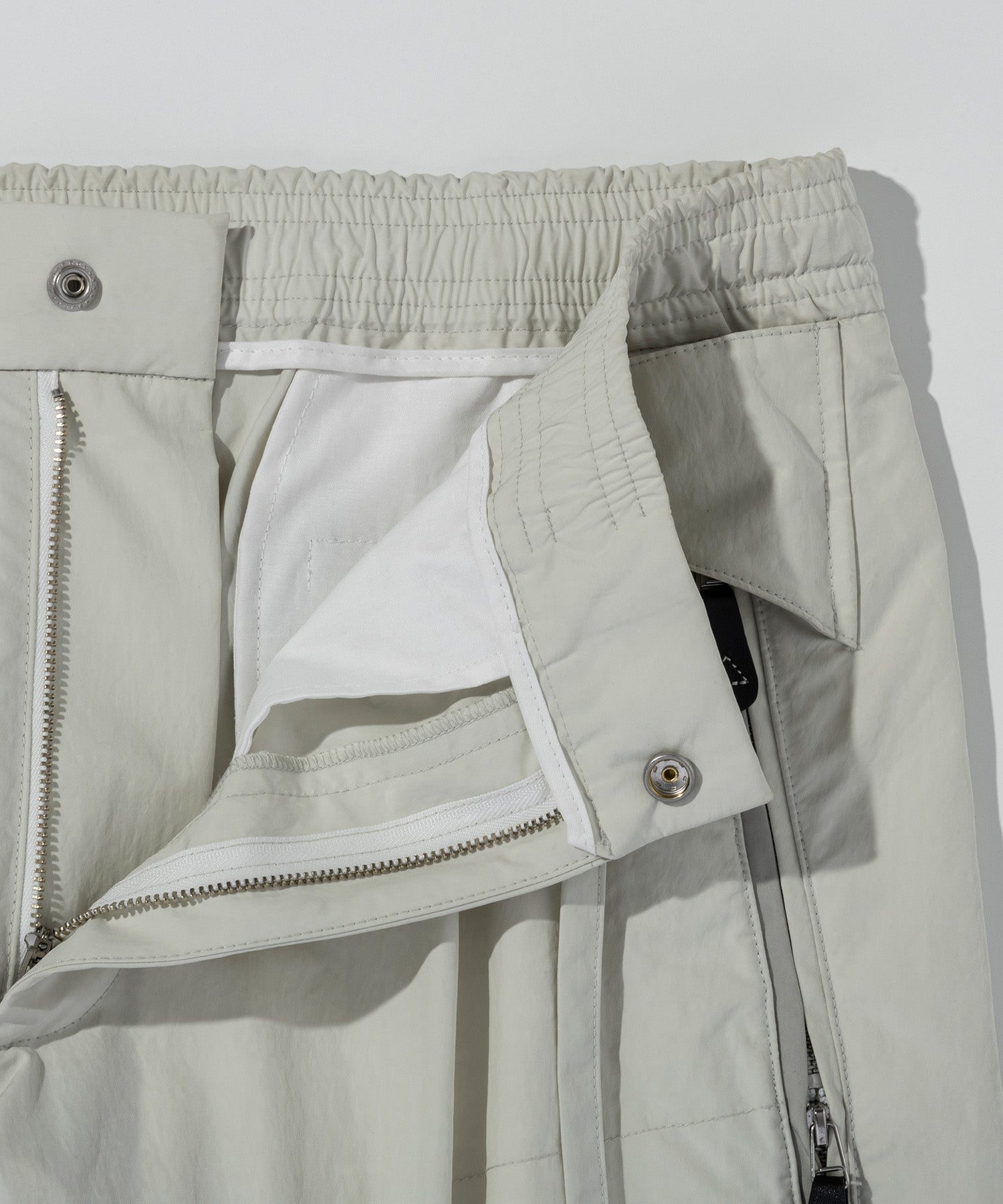 TROUSERS, TYPE P-002 / HYBRID UTILITY ZIP CARGO PANTS　-　1月中旬お届け