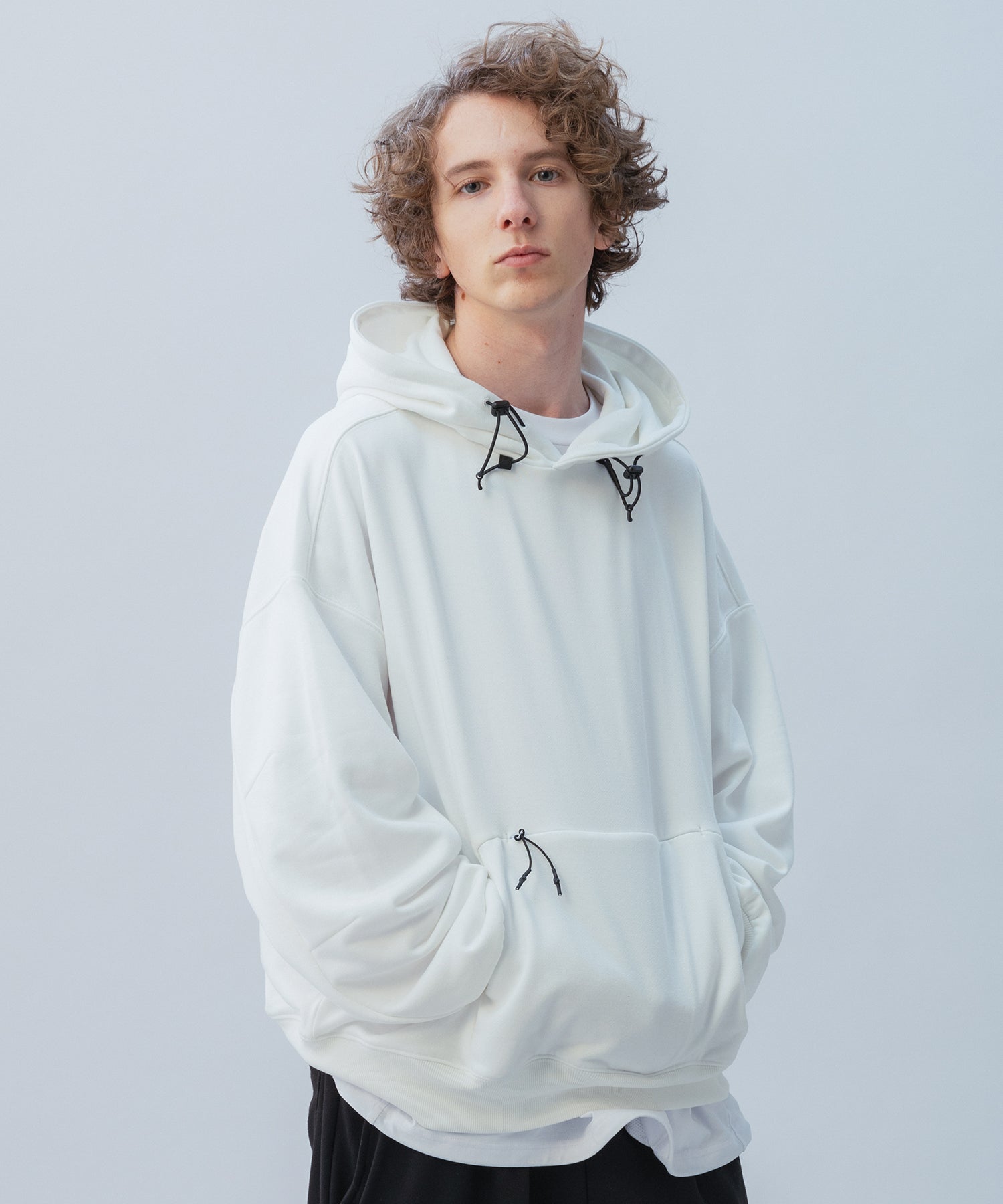 TECH SWEAT HOODIE / テック スウェット フーディー