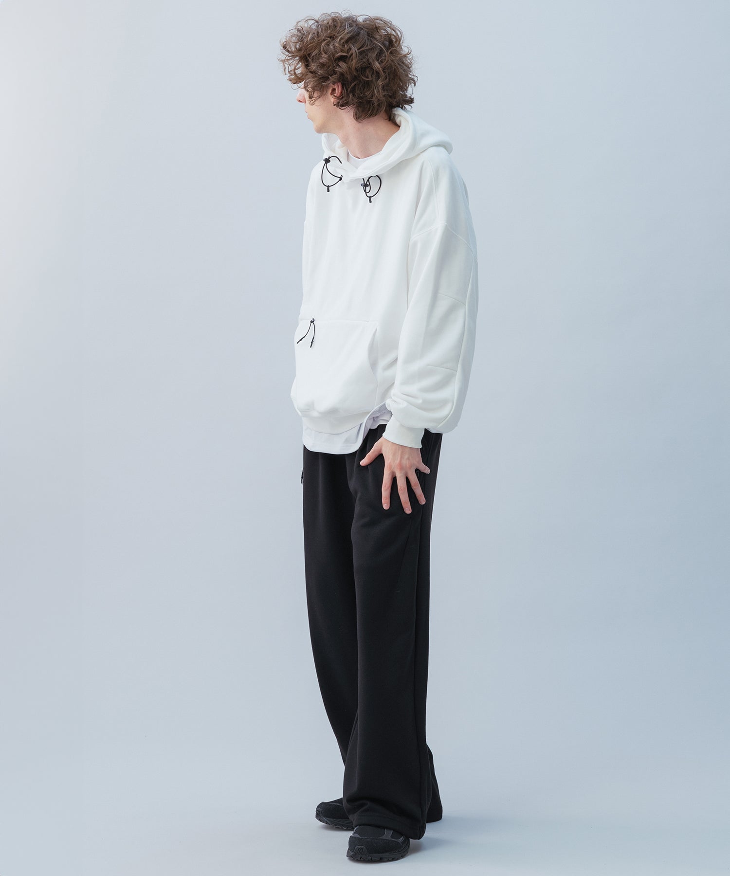 TECH SWEAT HOODIE / テック スウェット フーディー