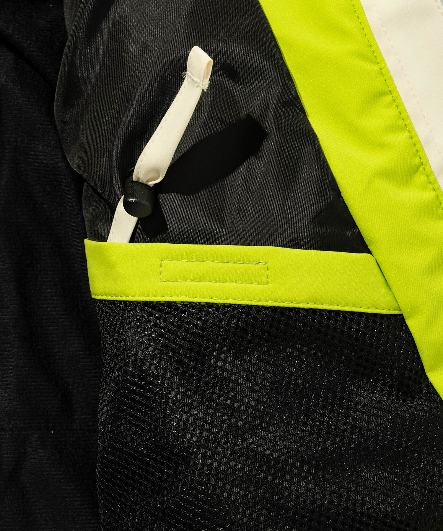 【KIDS/JUNIOR】Frosty Hop Jr Two-Piece / フロスティホップジュニアツーピース / phenix スキーウェア 26AW