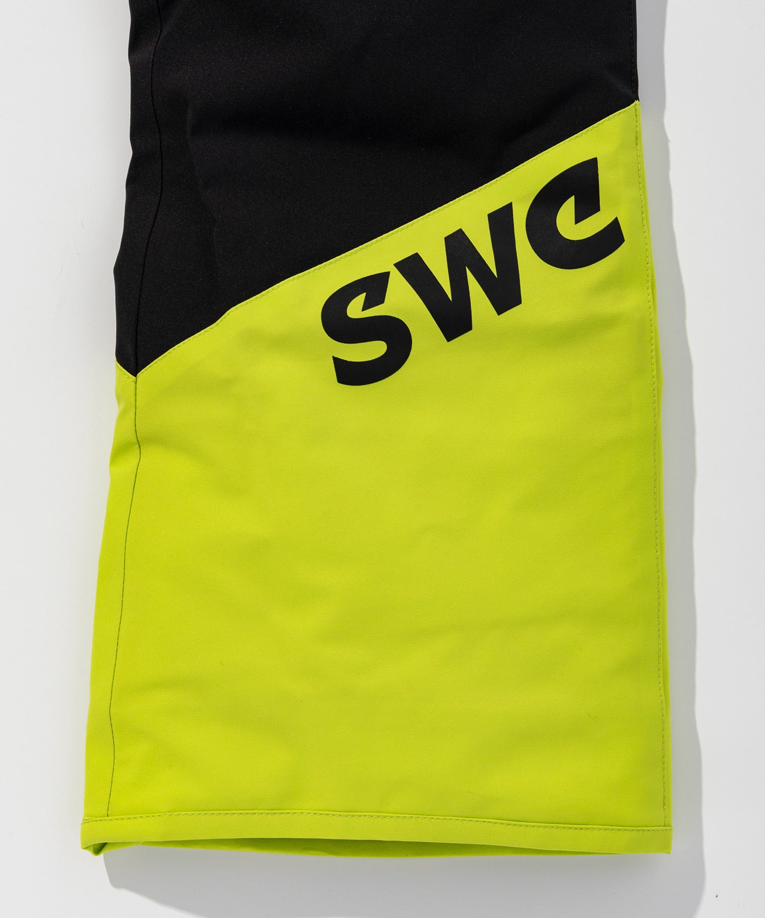 【KIDS/JUNIOR】Sweden Junior Two-Piece / Sweden Junior Two-Piece / phenix Ski Wear 26AW